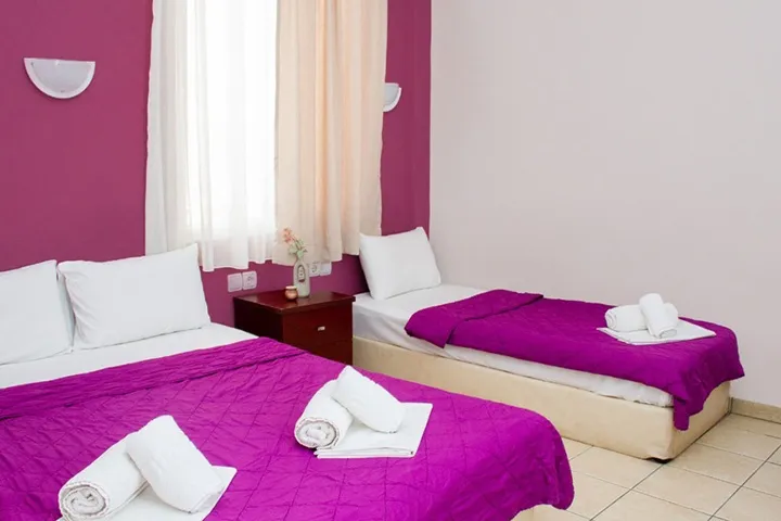 Hoteli Paralia Inn & Erato