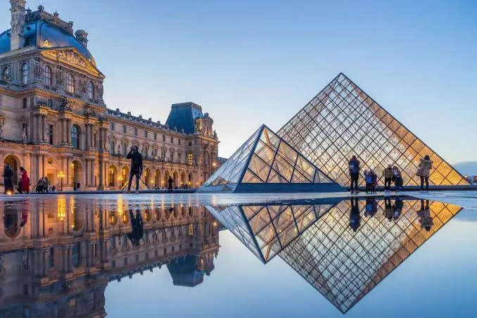 PARIZ