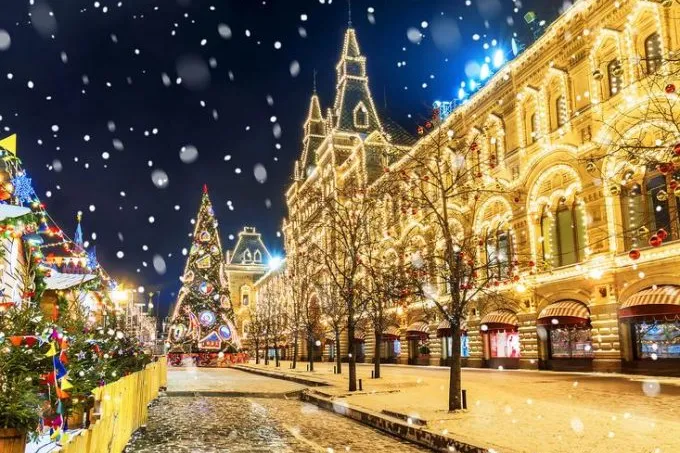 Doček Nove godine u Sankt Peterburgu i Moskva, 30.12.2026.
