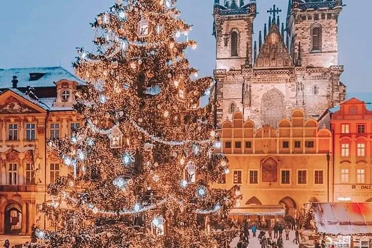 Prag - advent (2 noćenja) Fakultativno Drezden