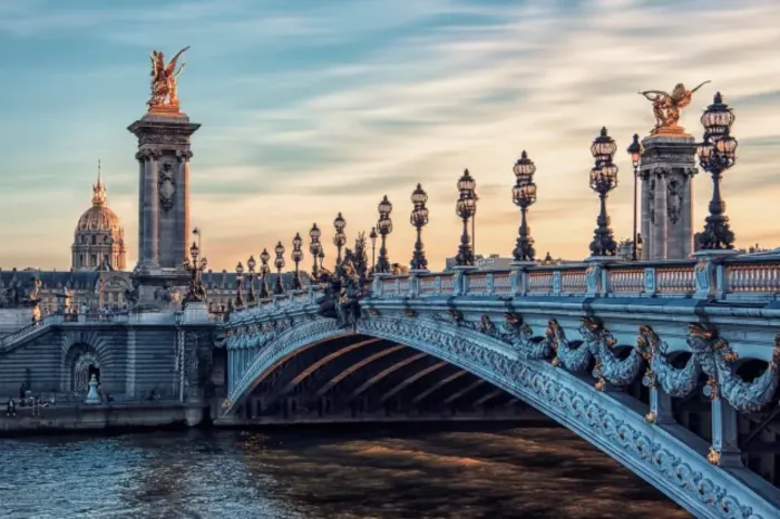 PARIZ