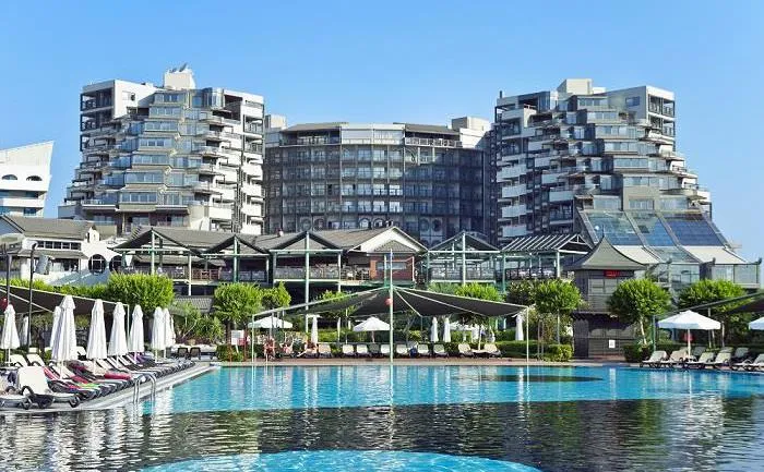 Limak Lara Deluxe Hotel & Resort