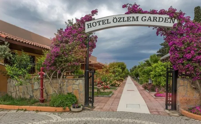 Özlem Garden Hotel
