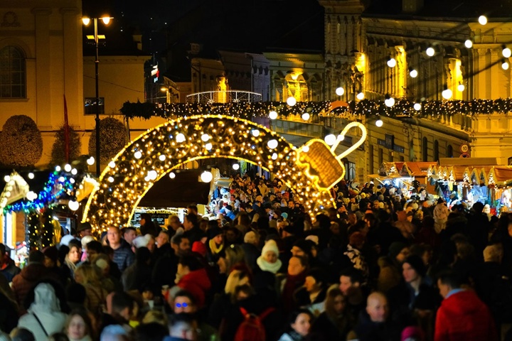 PEČUJ 🚌 Autobusom iz Banja Luke (nedjeljom) 30.11.2025. i 21.12.2025. Advent